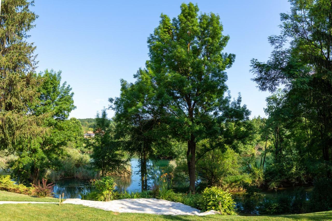 Pampas Apartments Mreznica دوغا غيسا المظهر الخارجي الصورة
