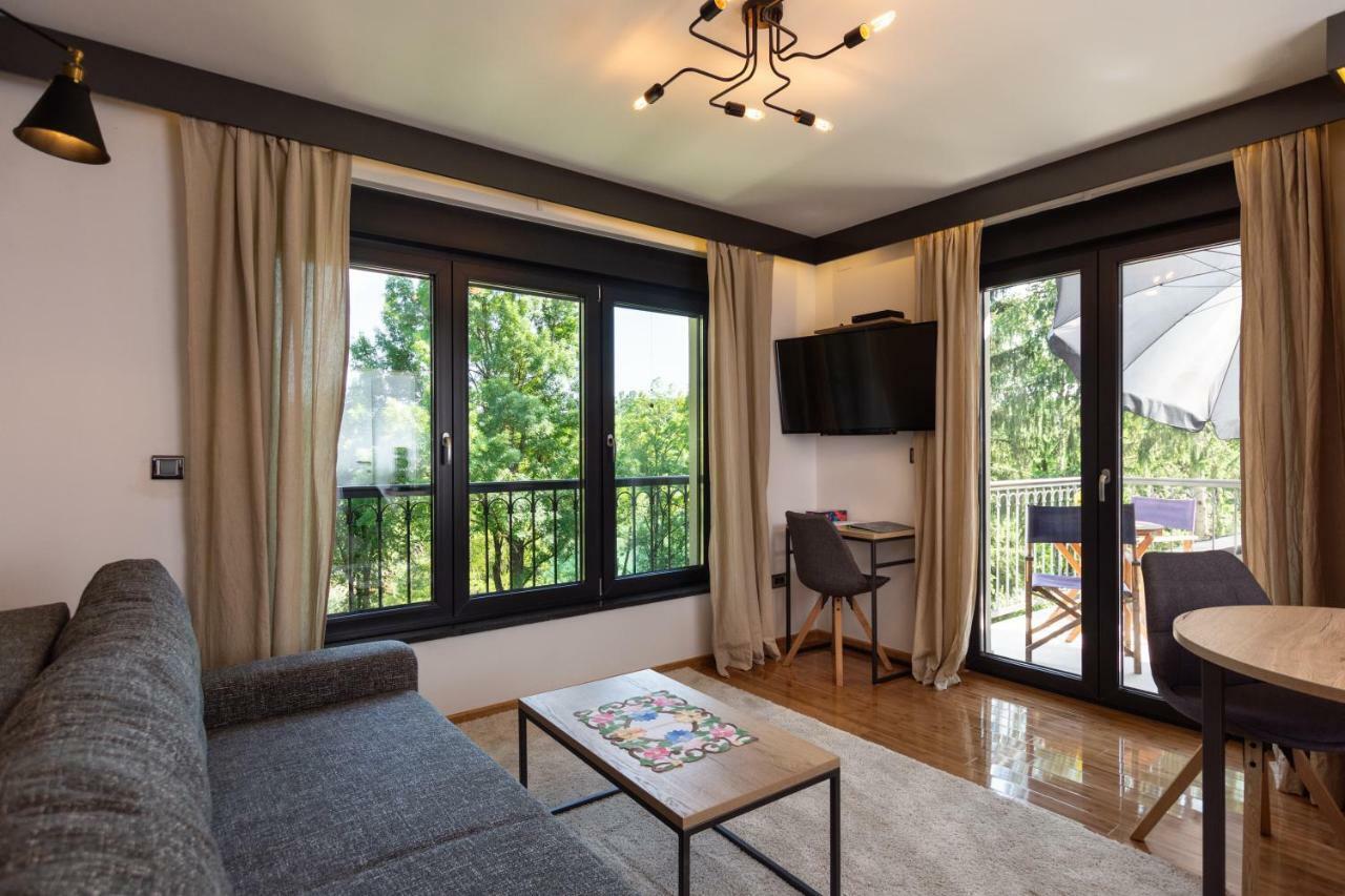 Pampas Apartments Mreznica دوغا غيسا المظهر الخارجي الصورة