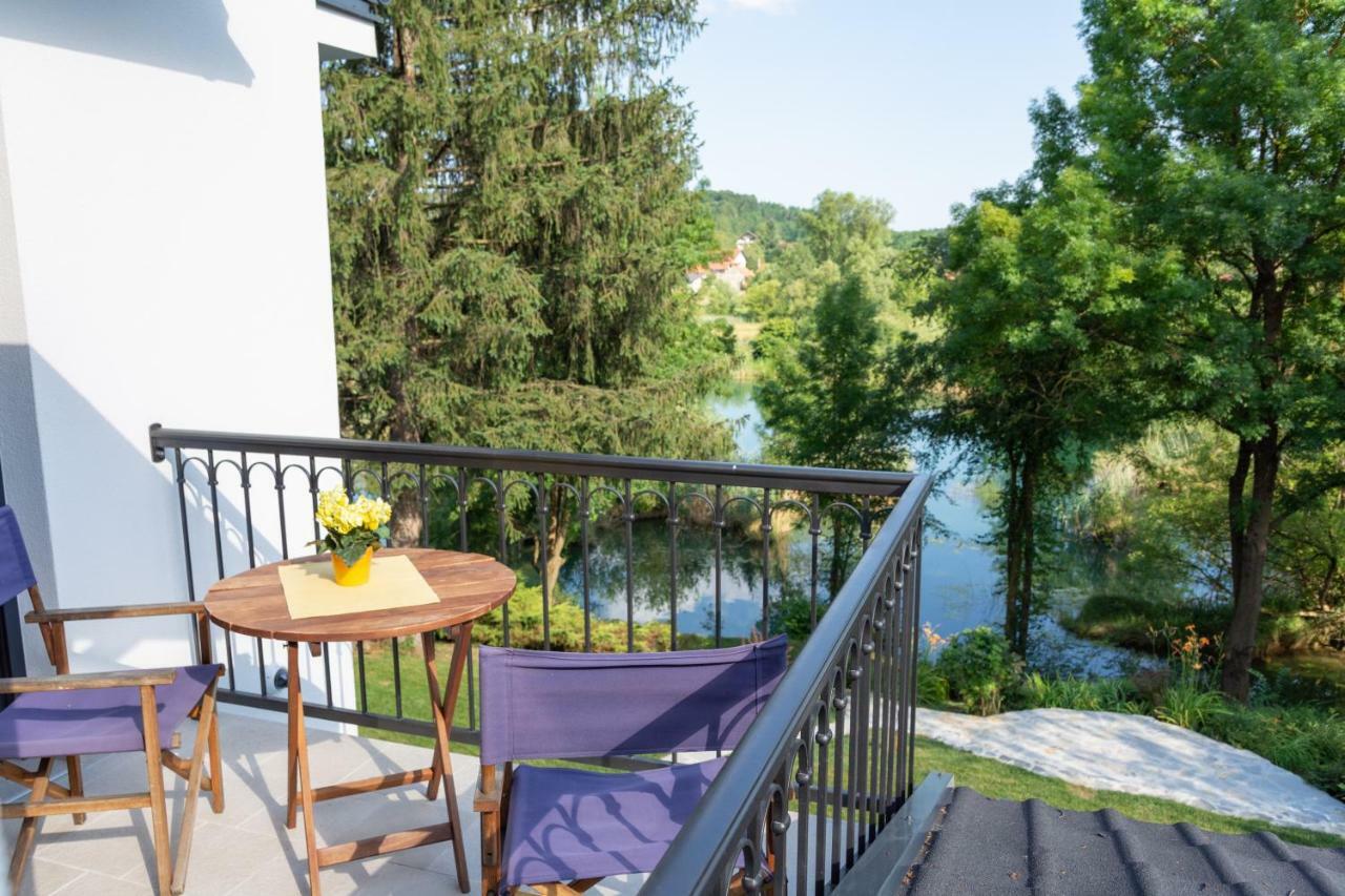 Pampas Apartments Mreznica دوغا غيسا المظهر الخارجي الصورة