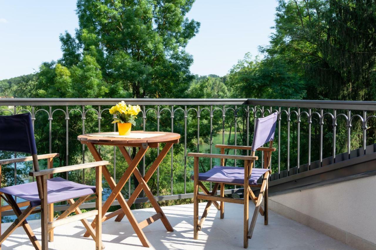 Pampas Apartments Mreznica دوغا غيسا المظهر الخارجي الصورة